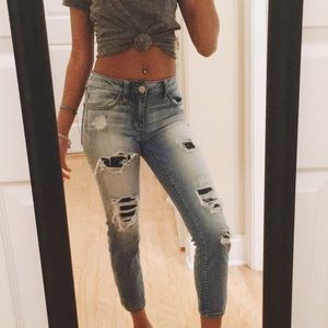 Distressed Cropped Jeans